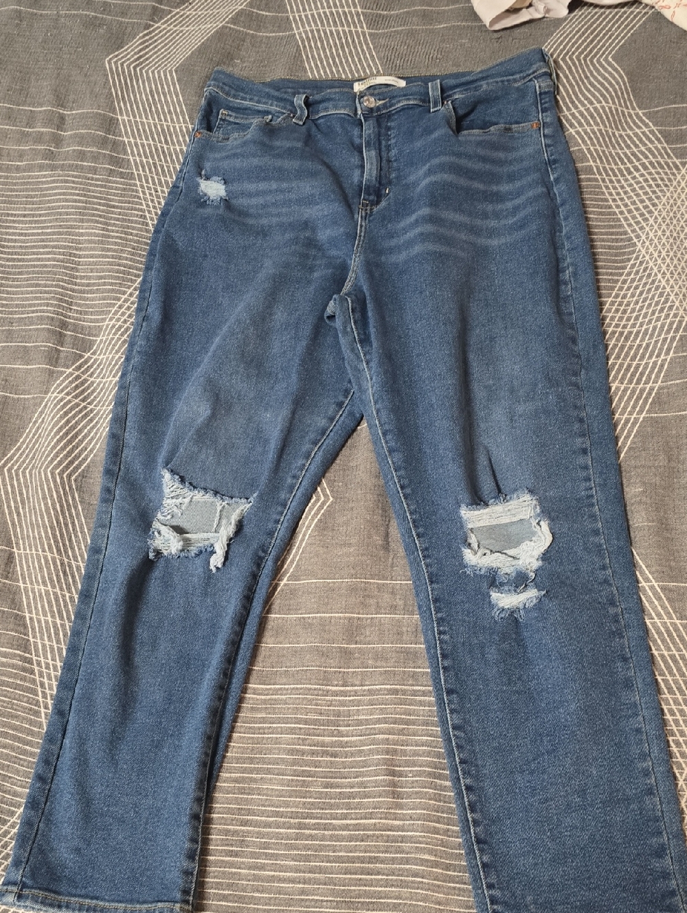 Levi's Mom Jeans